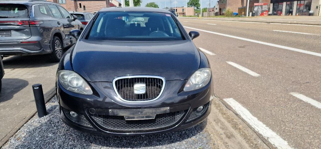SEAT LEON 1.9 TDI JAAR 208 MET AIRCO, Autos, Seat, Cruise Control, Achat, Noir, 5 portes
