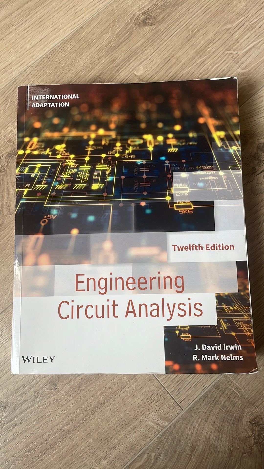 Engineering circuit analysis twelfth edition, Boeken, Ophalen, Zo goed als nieuw