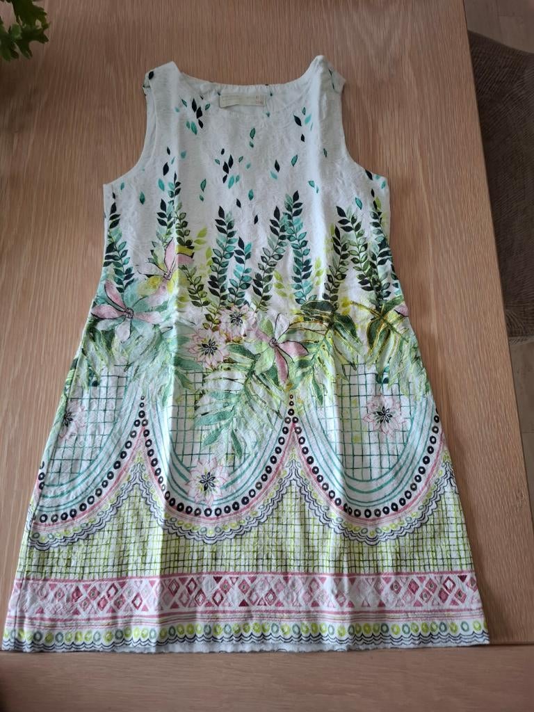 Robe Zara pour fille blanche 128, Enfants & Bébés, Robe ou Jupe, Enlèvement ou Envoi, Comme neuf, Zara Girls