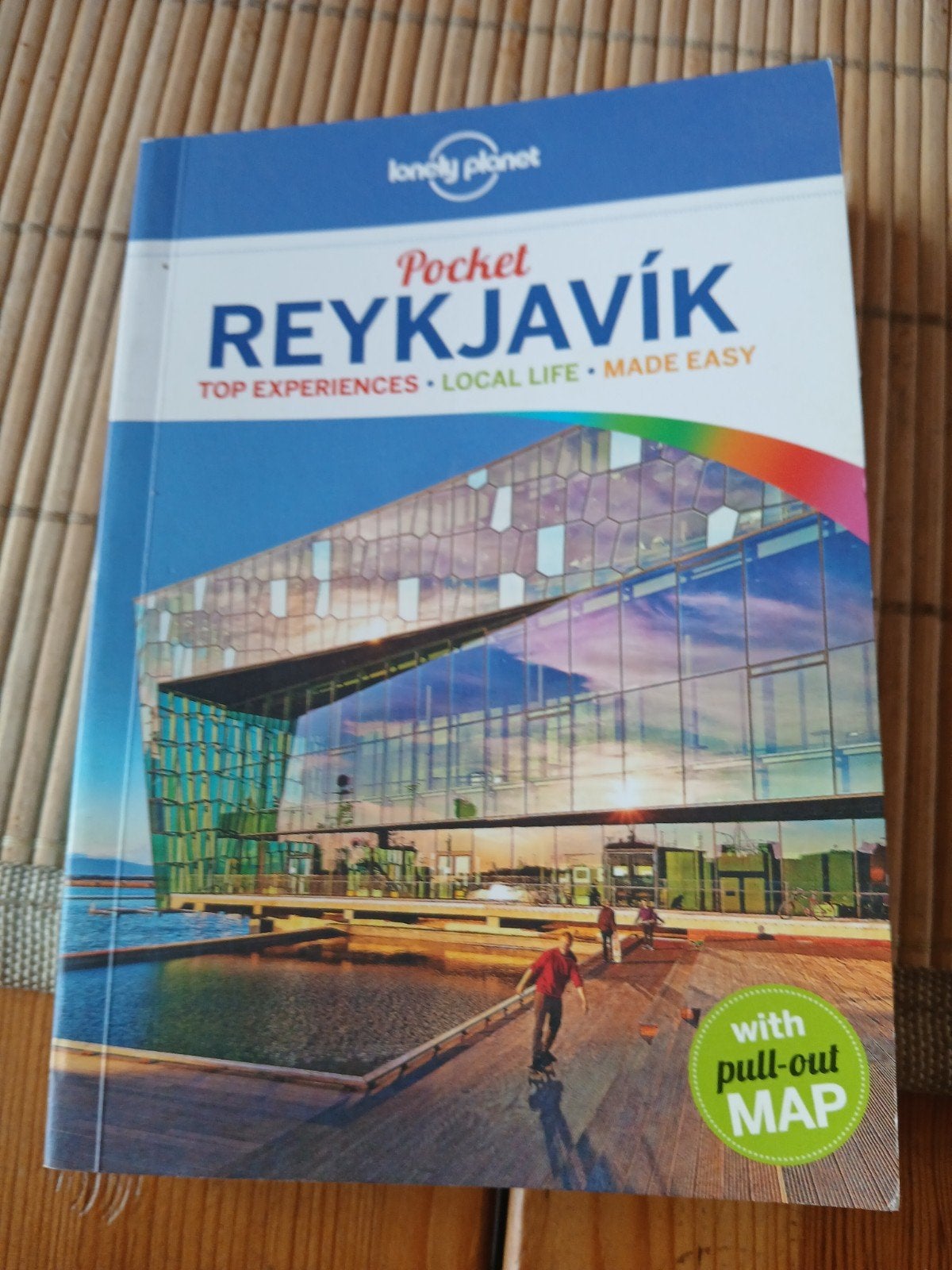 Reykjavik reisgids IJsland wegenkaart, Boeken, Reisgidsen, Ophalen of Verzenden, Zo goed als nieuw, Overige merken