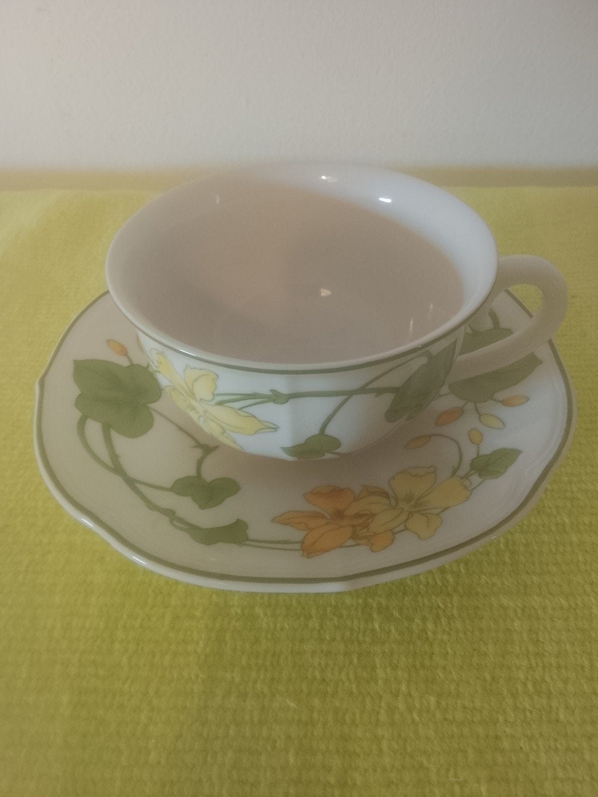 Villeroy en Boch gerarium -malva thee tas+ bord, Huis en Inrichting, Villeroy & Boch, Vintage, Nieuw, Ophalen of Verzenden