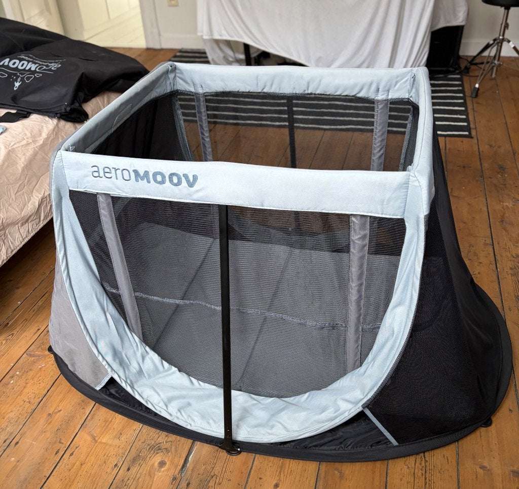 Aeromoov reisbed in Grey Rock, Ophalen of Verzenden, Zo goed als nieuw, Reisbedje