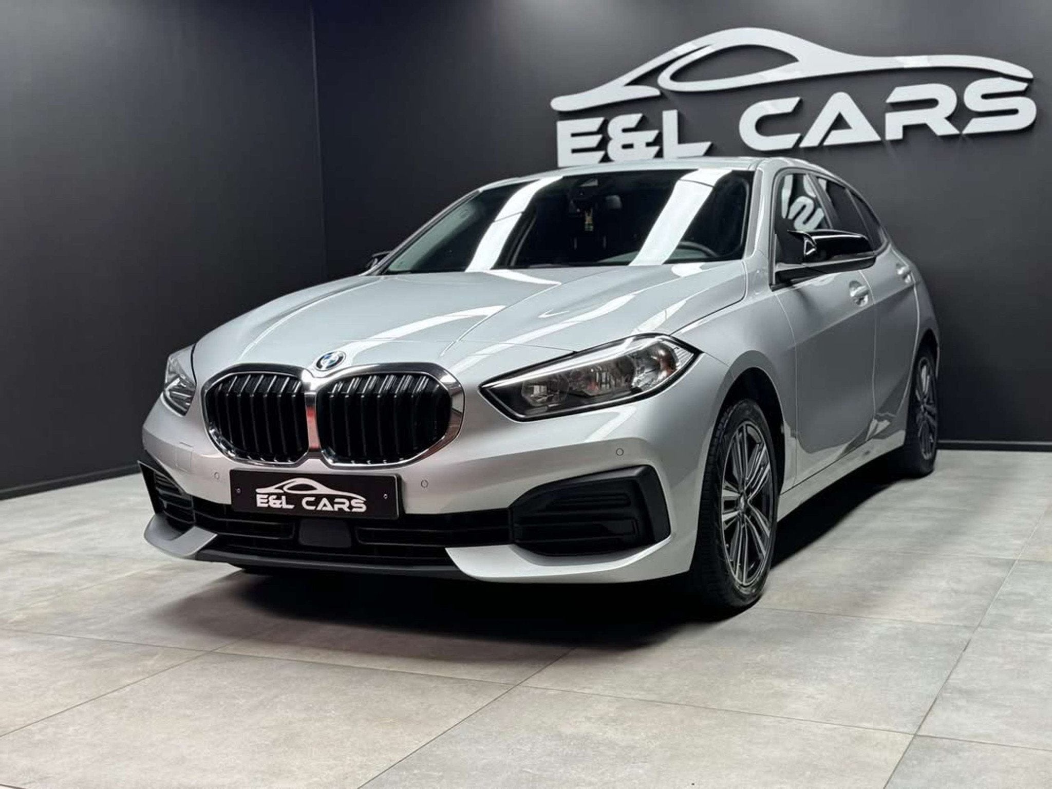 BMW 1 Serie 118 118 d *12 mois de garantie*, Autos, Argent ou Gris, Achat, Commande vocale, 110 kW