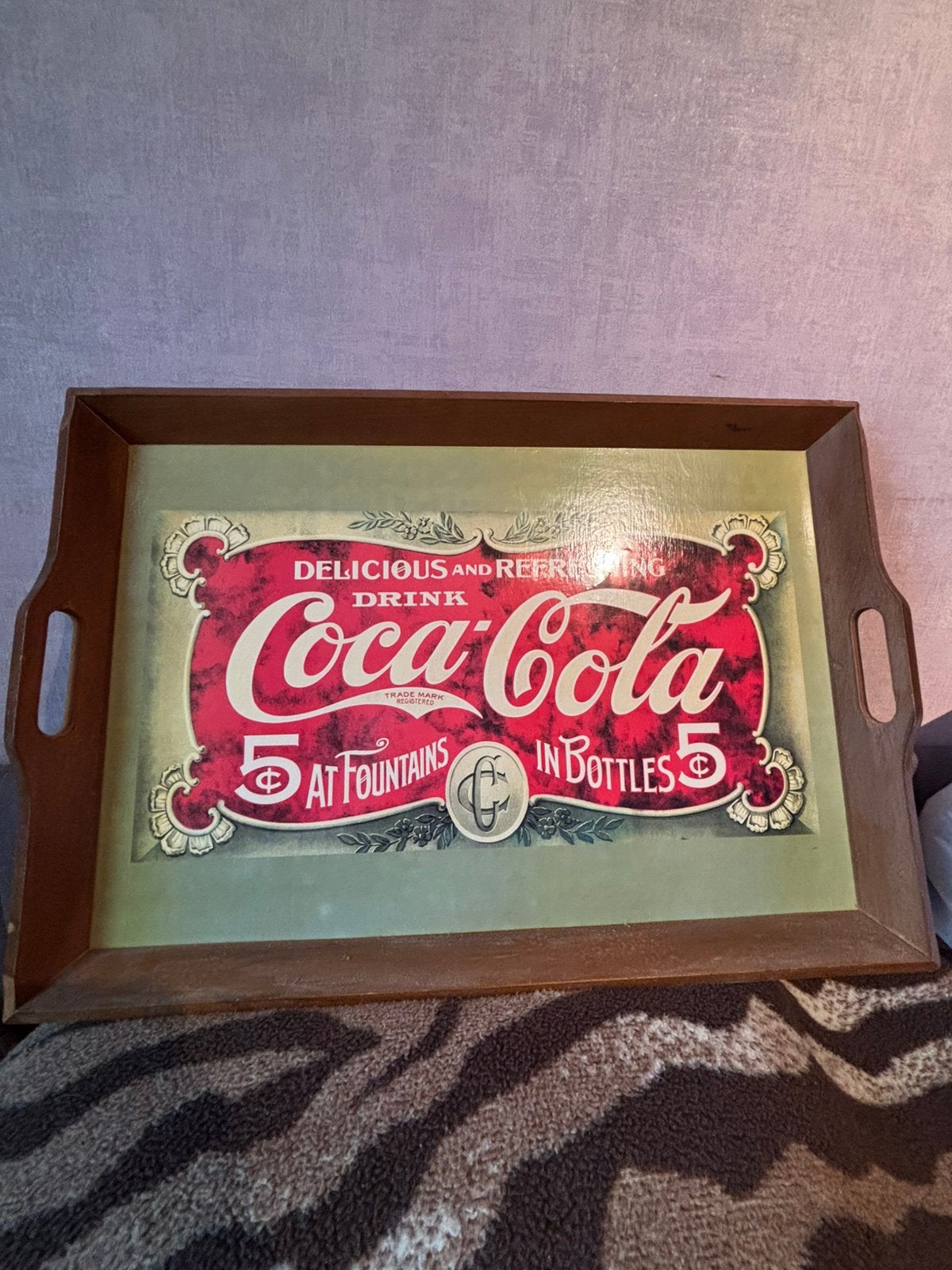 Opdienblad coca cola, Ophalen