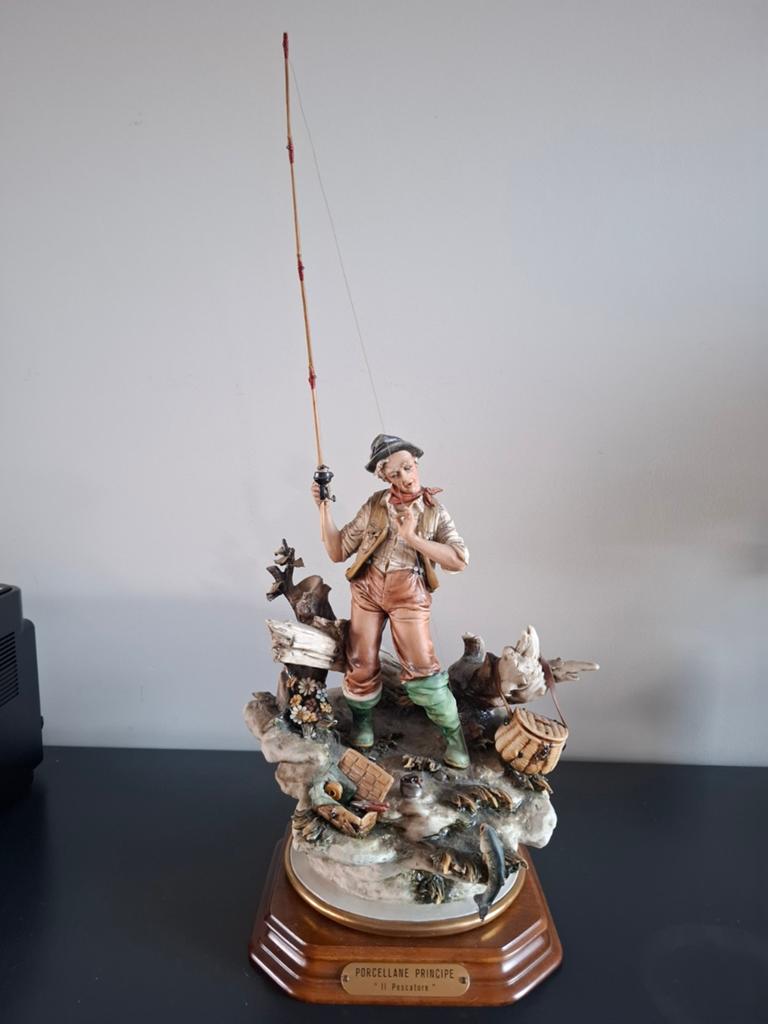 Porcellane Principe “Il Pescatore” Capodimonte Made in Italy, Antiek en Kunst, Antiek | Porselein, Ophalen
