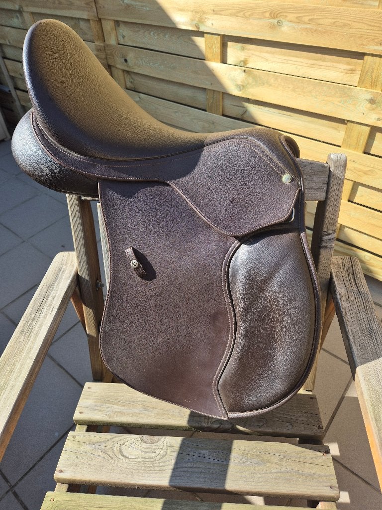 Veelzeidigheidszadel, Animaux & Accessoires, Chevaux & Poneys | Selles, Utilisé, Polyvalence, Wintec, L (17.5 pouces), Système d'ajustement