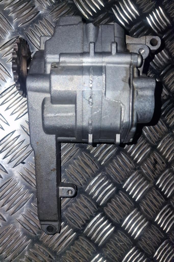 Oliepomp Mercedes E-300 CDI V6 24V 2009 A6421811201, Enlèvement ou Envoi