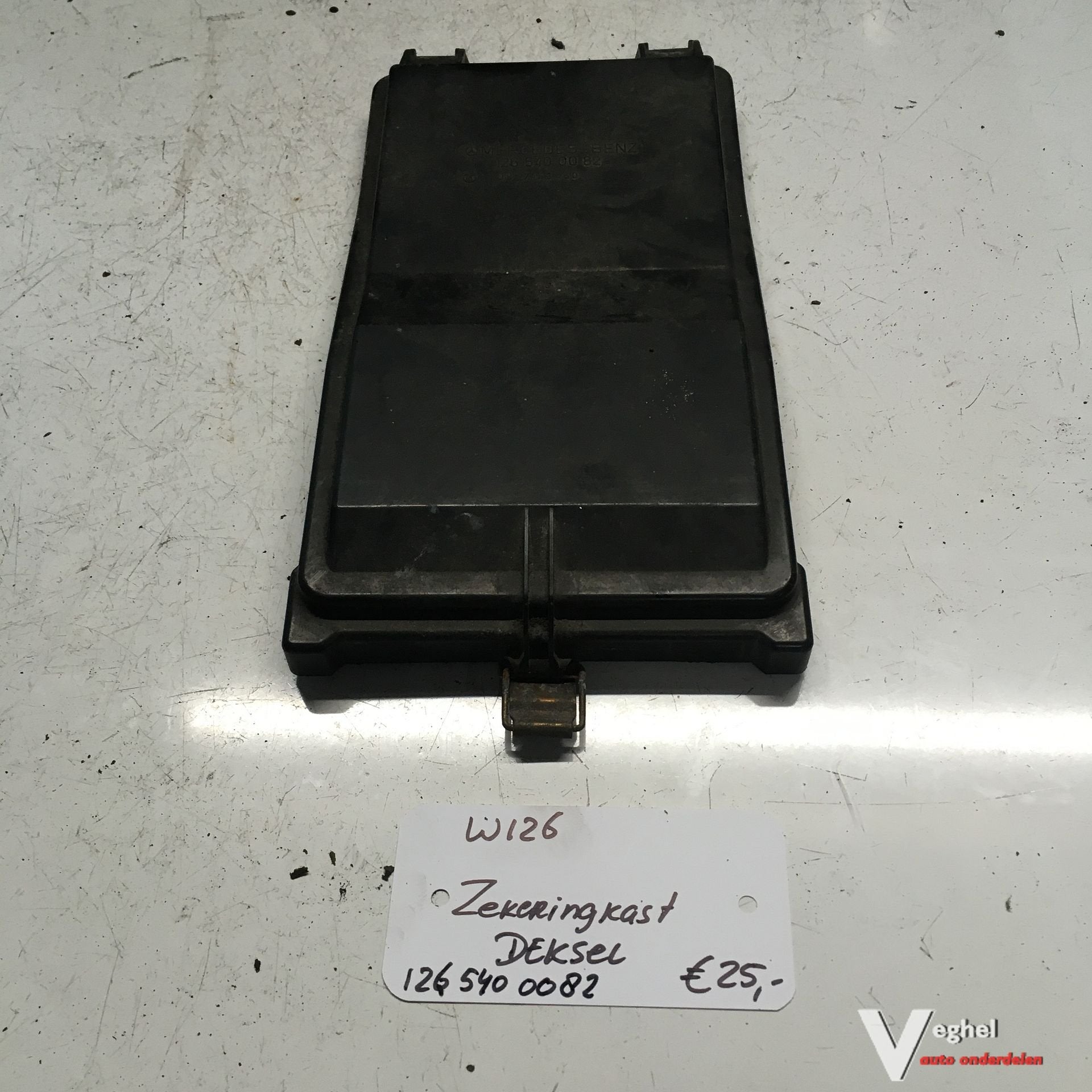 Mercedes W126 Zekeringkastdeksel 126 540 0082, Autos : Pièces & Accessoires, -, Utilisé, -, -
