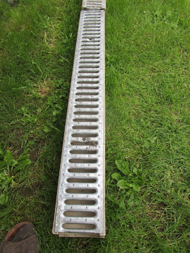 Nieuwe afvoergoten 'stora- self' in poly beton, Ophalen, Nieuw, 2 tot 4 meter, Overige typen