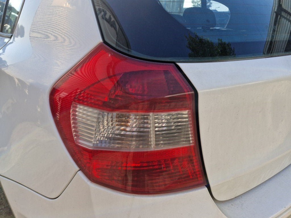 FEU ARRIÈRE GAUCHE BMW 1 serie (E87 / 87N) (|63216924501|), Autos : Pièces & Accessoires, Utilisé, BMW, Petuelring 130
80809  München, DE