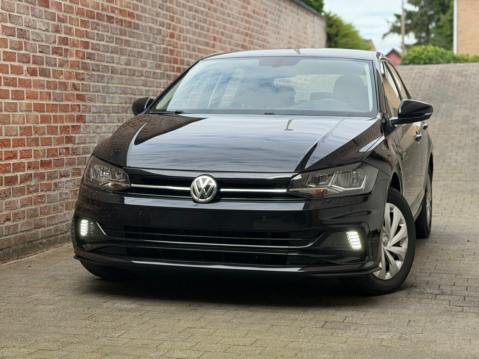 Volkswagen Polo R-Line 1.0 TSI 95Pk nav carplay *GARANTIE*, Auto's, Stof, Zwart, Handgeschakeld, 5 deurs