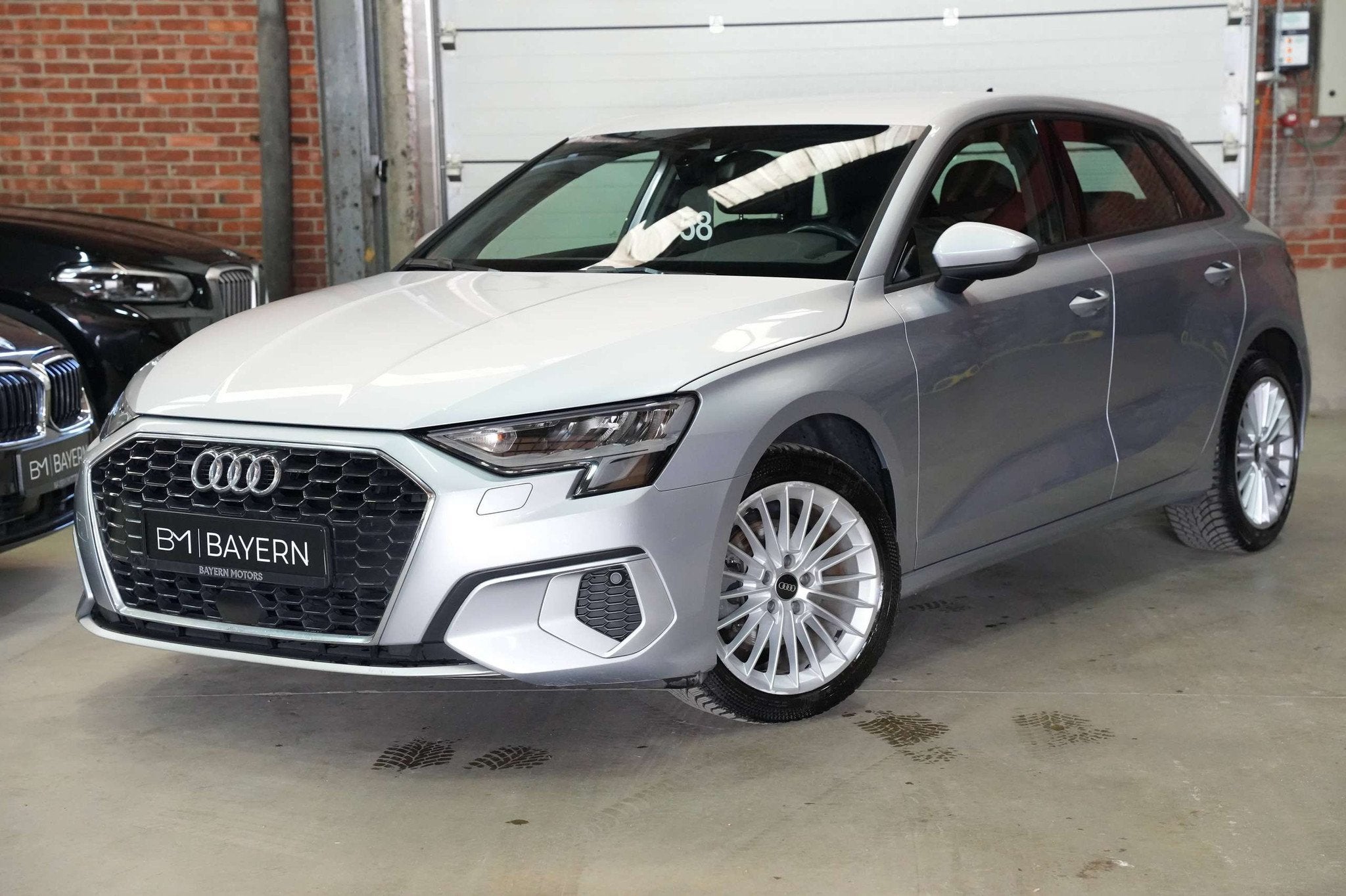 Audi A3 Sportback 30 TFSI Benzine Automaat LED Garantie, Automaat, Gebruikt, Bedrijf, 5 deurs