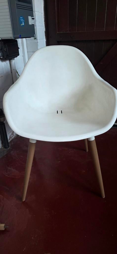 7 Witte Kuipstoelen met Houten Poten - Design look, Tuin en Terras, Tuinstoelen, Ophalen