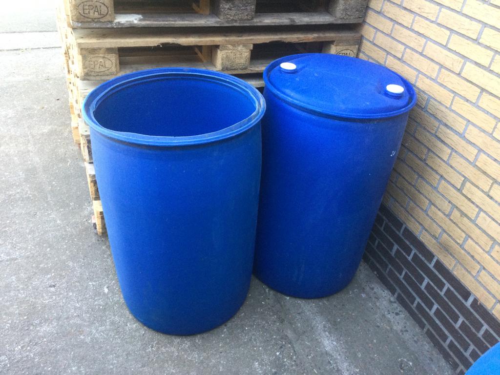 Blauwe tonnen, Ophalen