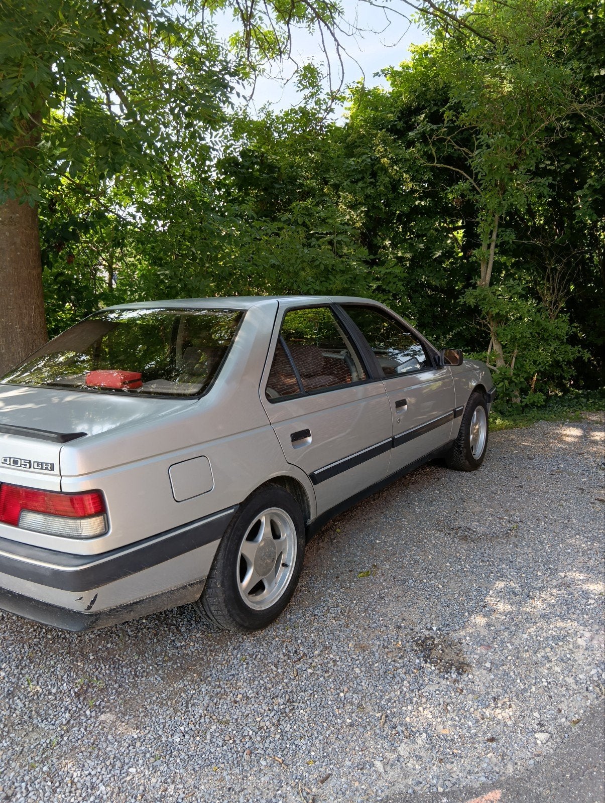 Oldtimer peugeot 405GR, foto 2