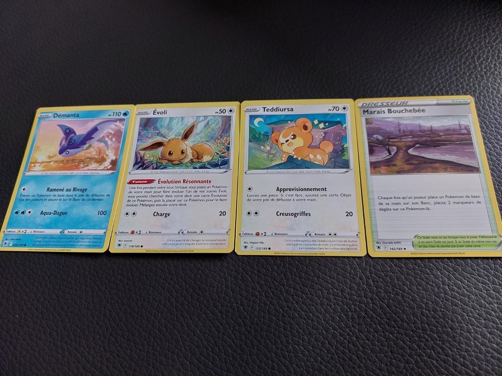 4 cartes Pokémon / Astres radieux A DONNER, Enlèvement ou Envoi, Neuf, Plusieurs cartes