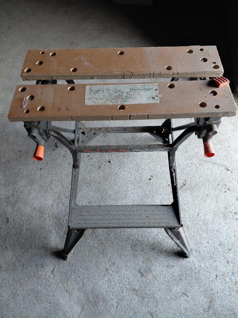 Etabli pliable Black et Decker, Bricolage & Construction, Établis, Utilisé, 120 à 170 cm, Étau, Enlèvement