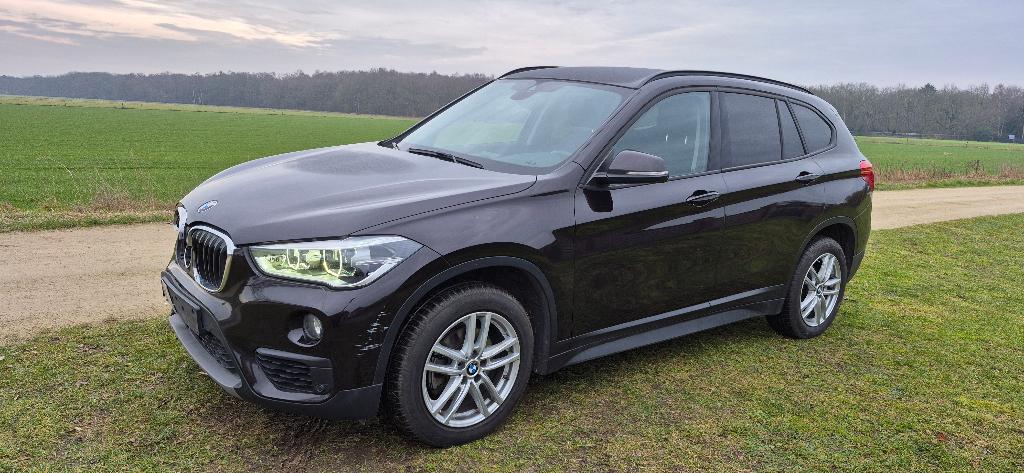 bmw x1 benzine automaat aub adv lezen, Auto's, Stof, Euro 6, Bruin, 5 zetels