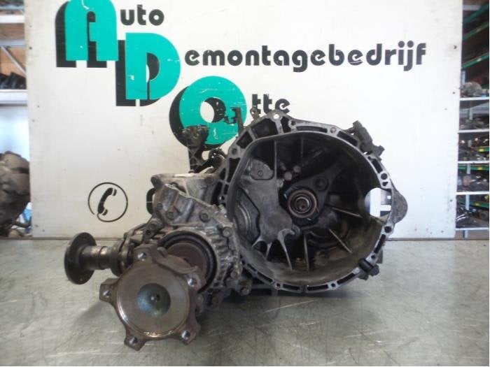 Boîte de vitesse d'un Nissan X-Trail (X-Trail 01-), -, 3 mois de garantie, Utilisé, -