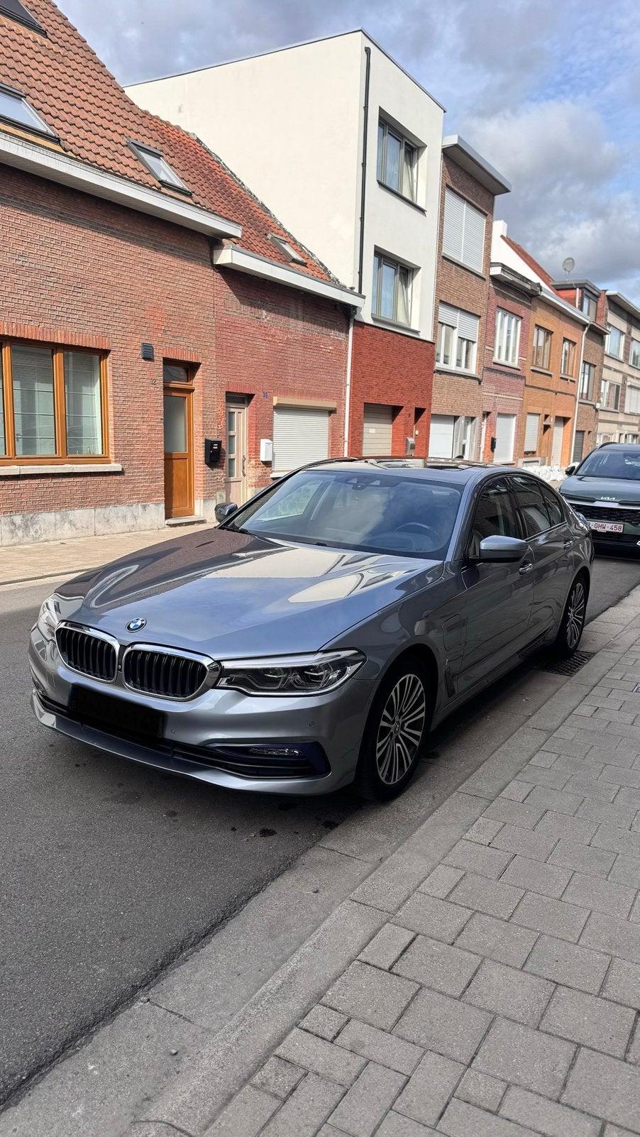 BMW 530e 2018 full optie, Autos, Cuir, Argent ou Gris, Euro 6, Noir