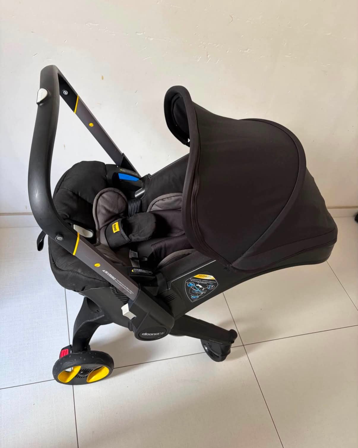 Doona poussette avec accessoire, Ophalen, Zo goed als nieuw, Kinderwagen, Luchtbanden