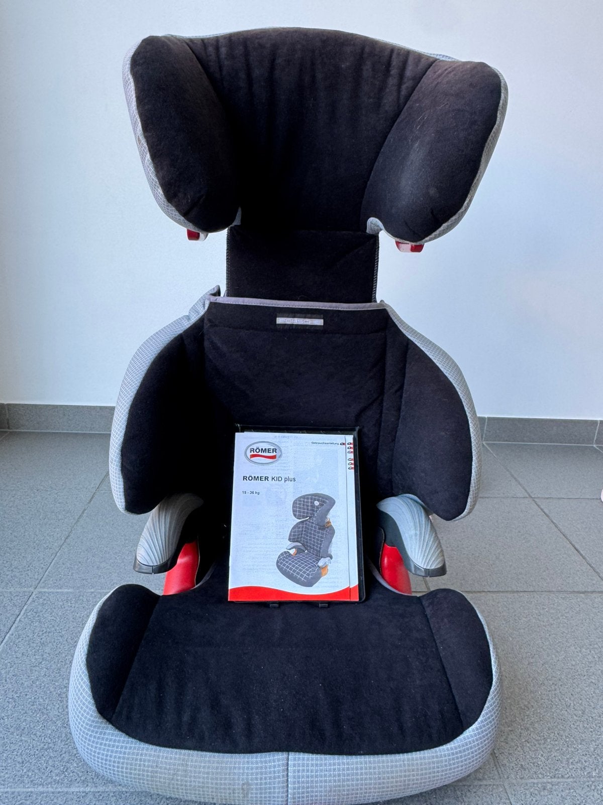 Originele Porsche Römer kinderstoel – zeldzaam, Enlèvement, Comme neuf