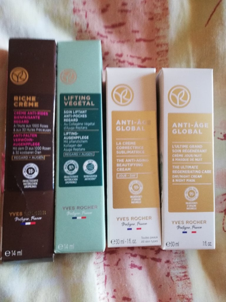 Soins Yves rocher, Bijoux, Sacs & Beauté, Enlèvement ou Envoi, Neuf, Body lotion, Crème ou Huile