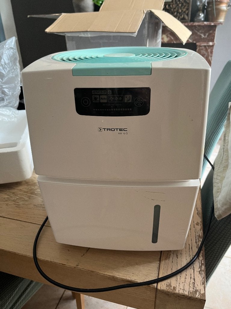 Luchtwasser, Electroménager, Équipement de traitement de l'air, Enlèvement, Utilisé, Purificateur d'air