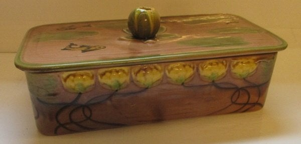 boîte à biscuits art nouveau en barbotine lilies Autriche, Envoi