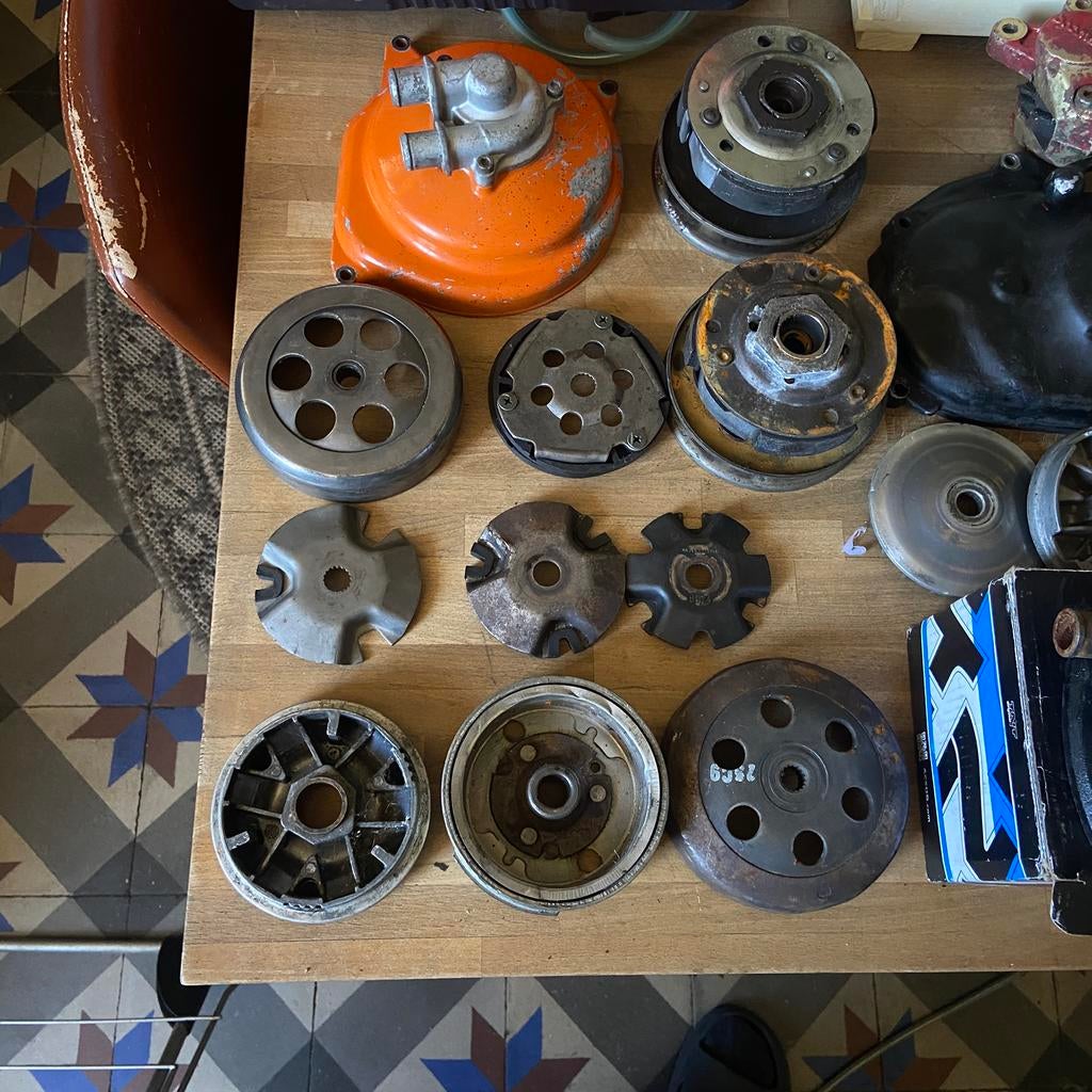 Lotje aerox Yamaha lees advertentie, Motos, Enlèvement