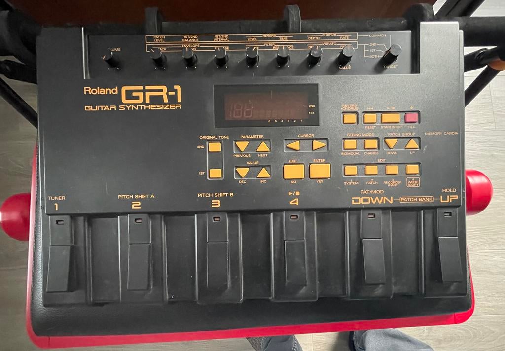 Synthétiseur de guitare Roland GR-1 et GR-30, Musique & Instruments, Enlèvement, Utilisé, Roland