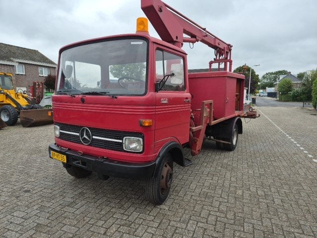 Mercedes LP 608 met hoogwerker. Oldtimer., Achat, Entreprise, 2 places, Boîte manuelle