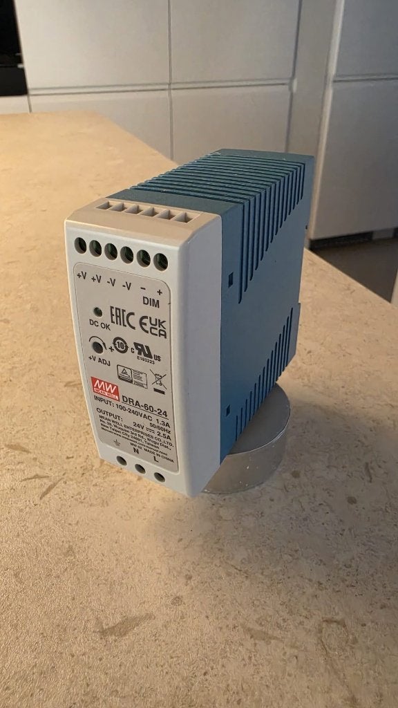 3x Mean Well industriële DIN-rail voedingen 24V - ongebruikt, Enlèvement ou Envoi, Comme neuf, Autres marques, Autres types