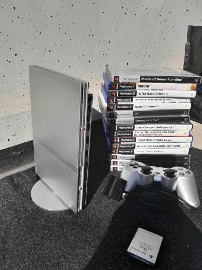 Sony PlayStation 2 (PS2) Slim Silver + Games & Accessoires, Avec 1 manette, Comme neuf, Enlèvement, Slim