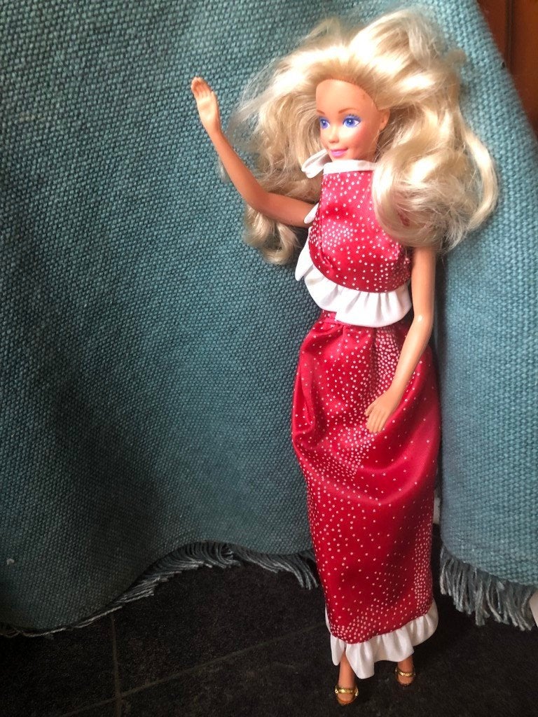 robe de bal Barbie, Enlèvement ou Envoi, Barbie