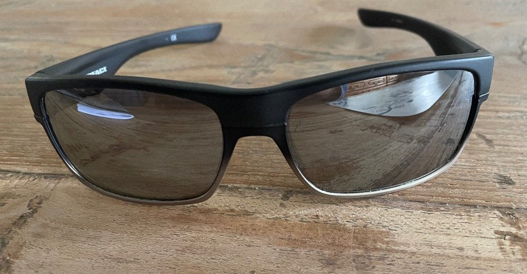 Oakley zonnebril te koop, Ophalen, Zonnebril, Zwart, Zo goed als nieuw