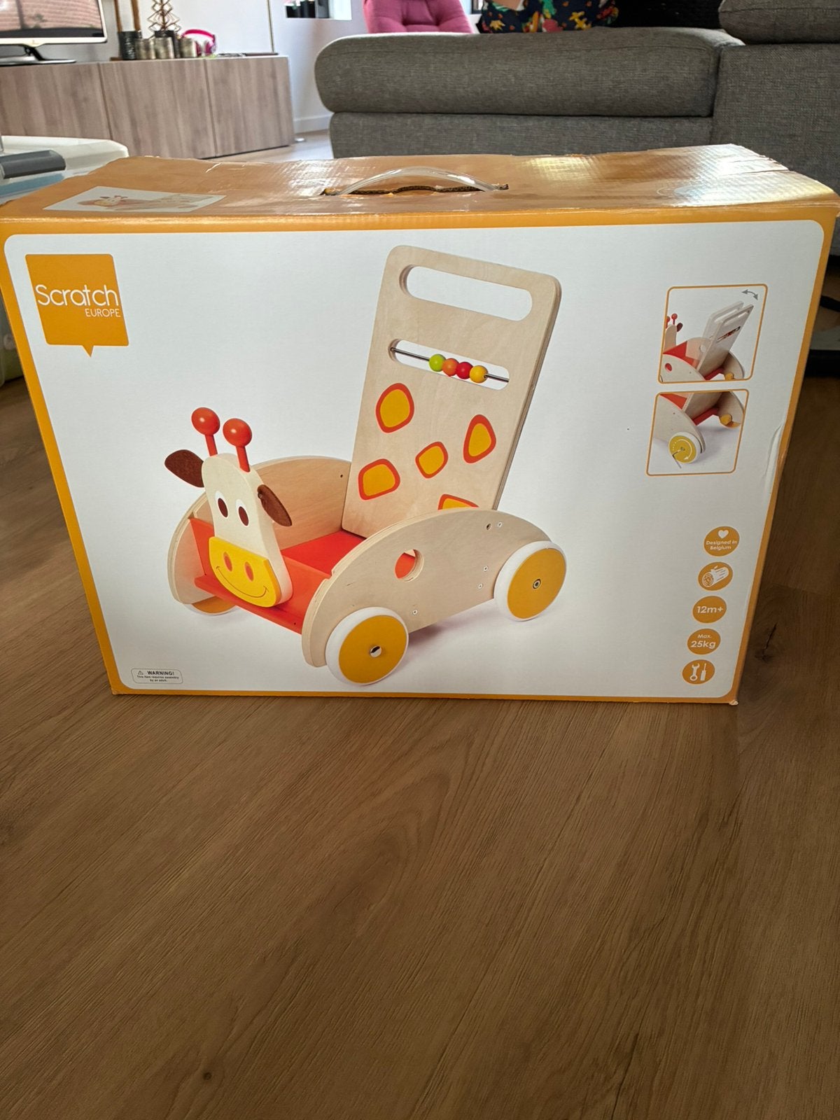 Scratch Europe - houten loopwagentje, Ophalen, Zo goed als nieuw