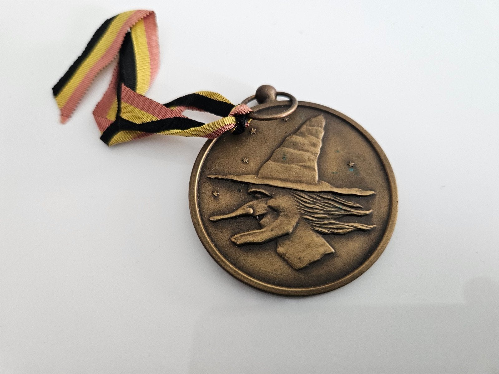 Bronzen oude medaille orde der heksen Nieuwpoort, Postzegels en Munten, Ophalen of Verzenden