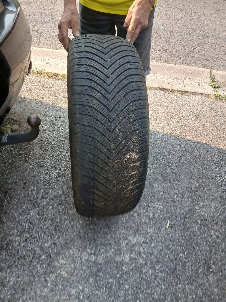 Pneu 235 55 18, Auto-onderdelen, Banden en Velgen, Ophalen, 18 inch, Gebruikt, 235 mm