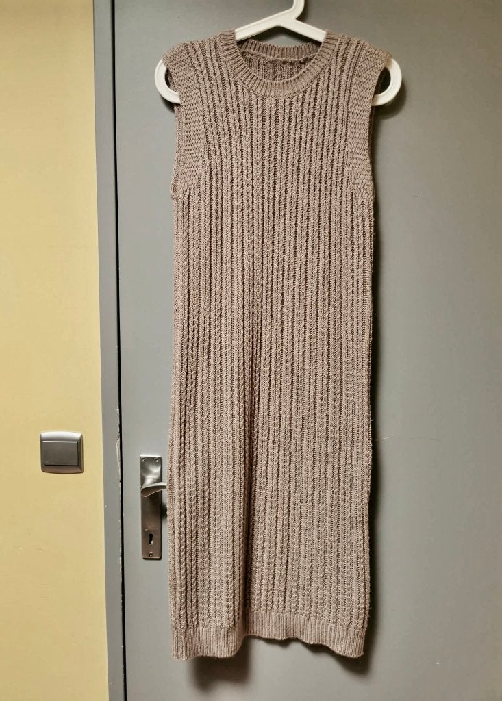 Jurk - MAGLIFICIO - maat M, Kleding | Dames, Jurken, Maat 38/40 (M), Beige, Ophalen of Verzenden, Zo goed als nieuw