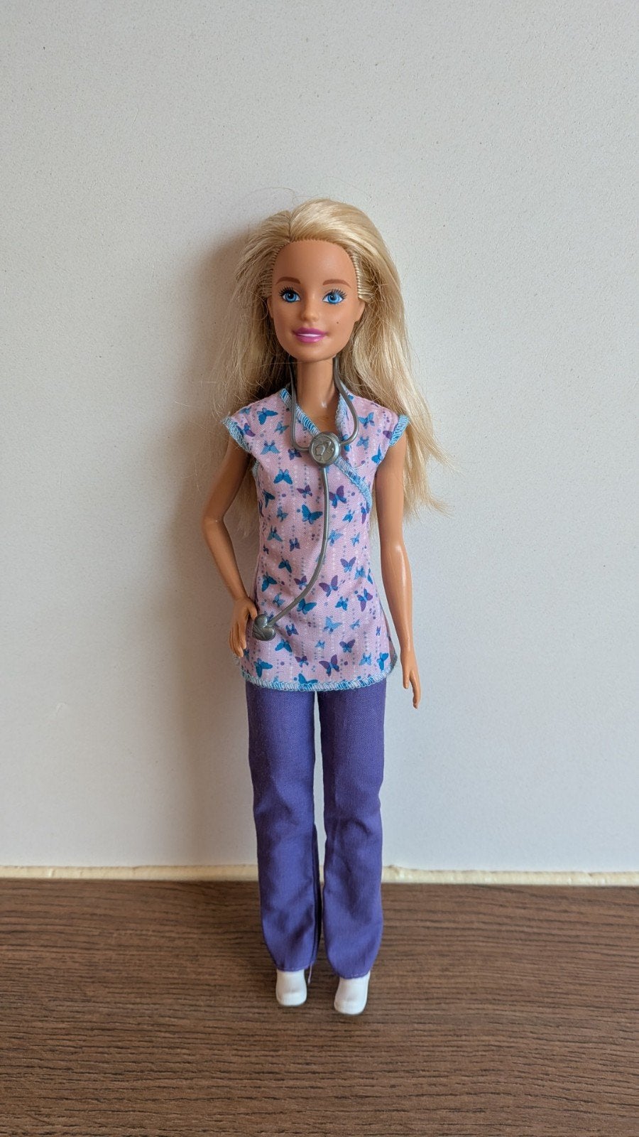 Barbie verpleegster, Kinderen en Baby's, Speelgoed | Poppen, Ophalen of Verzenden, Zo goed als nieuw, Barbie
