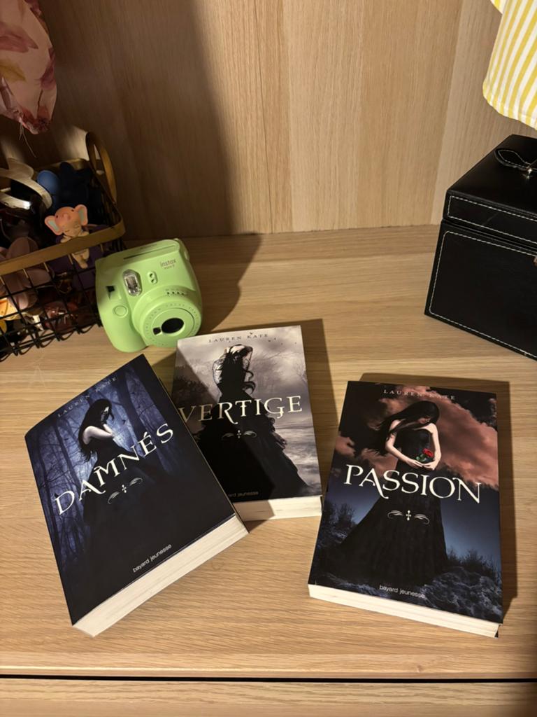 Lots de livres a vendre me contacter pour les prix, Enlèvement, Comme neuf