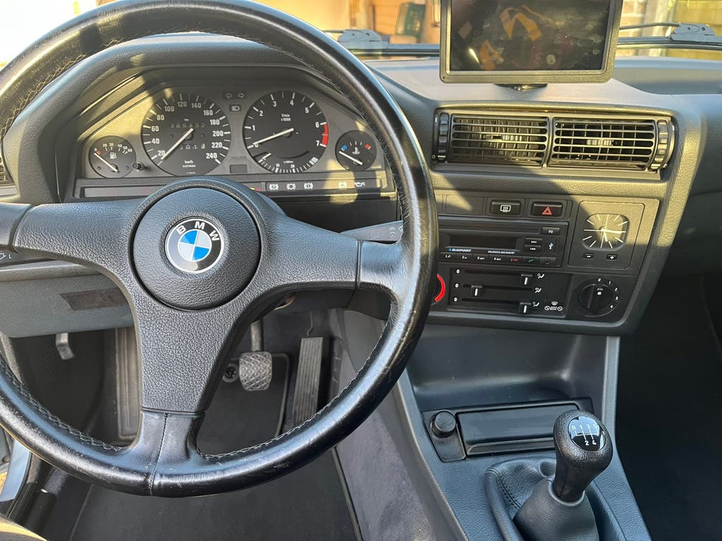 BMW 316i E30, foto 5