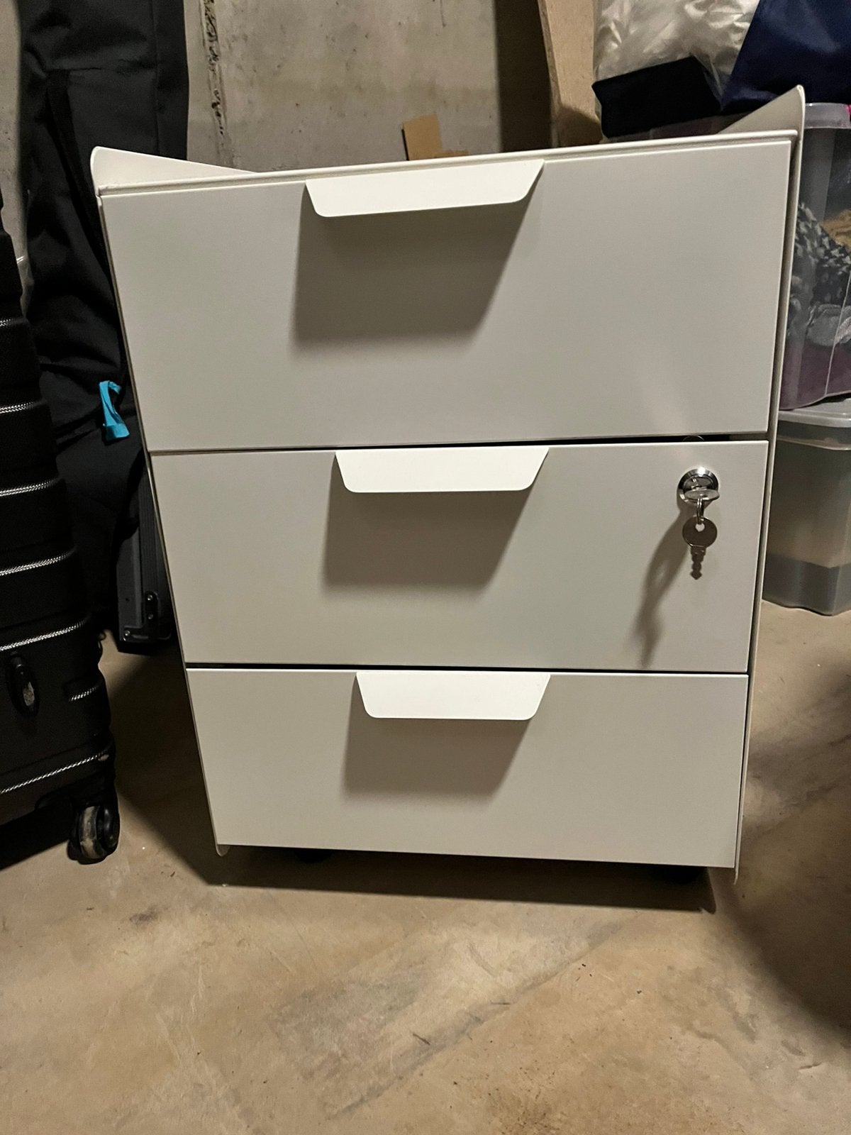 Trotten ladeblok, Enlèvement, Comme neuf