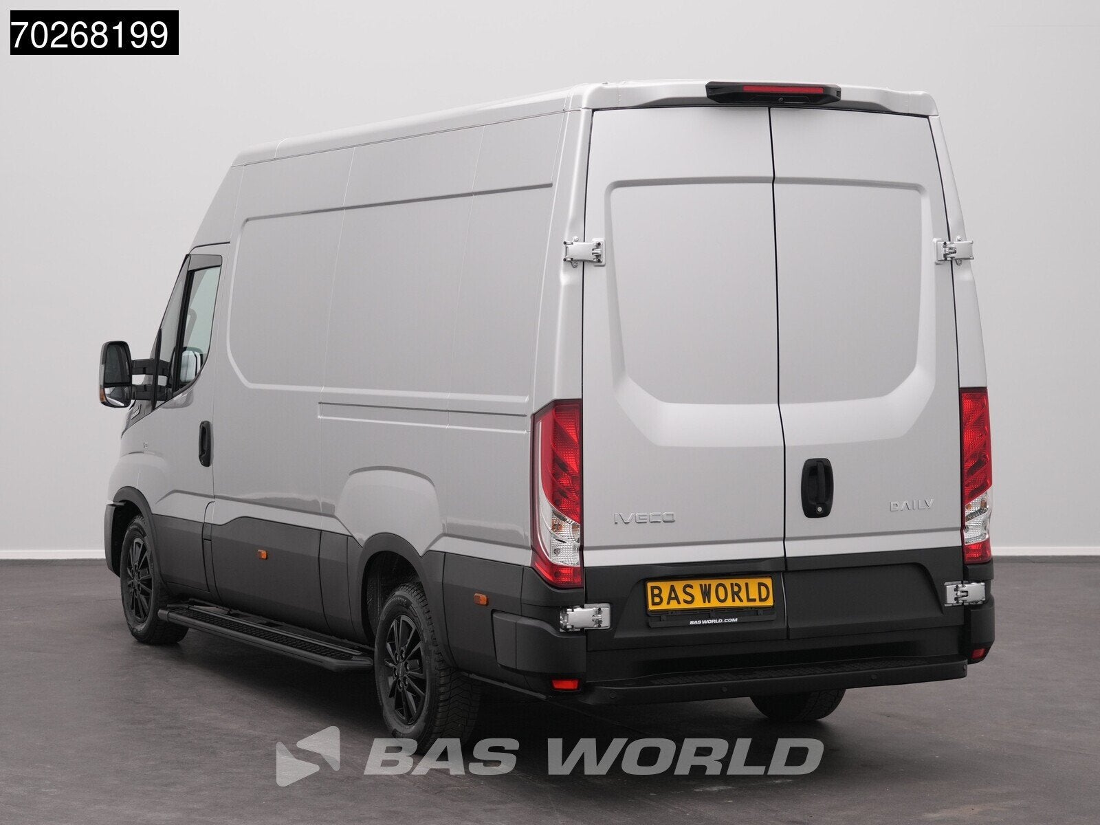 Iveco Daily 35S21 BPM VRIJ! Automaat Black Edition 2025 mode, Autos, Camionnettes & Utilitaires, Neuf, Argent ou Gris, Achat, Euro 6