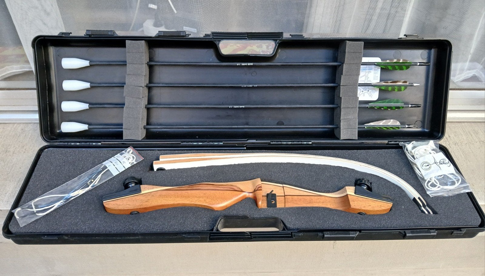 Arc à flèches Lyons Handels Hout SW2 Deluxe 24" 68, Sport en Fitness, Handboogschieten, Ophalen, Zo goed als nieuw, Pijlen