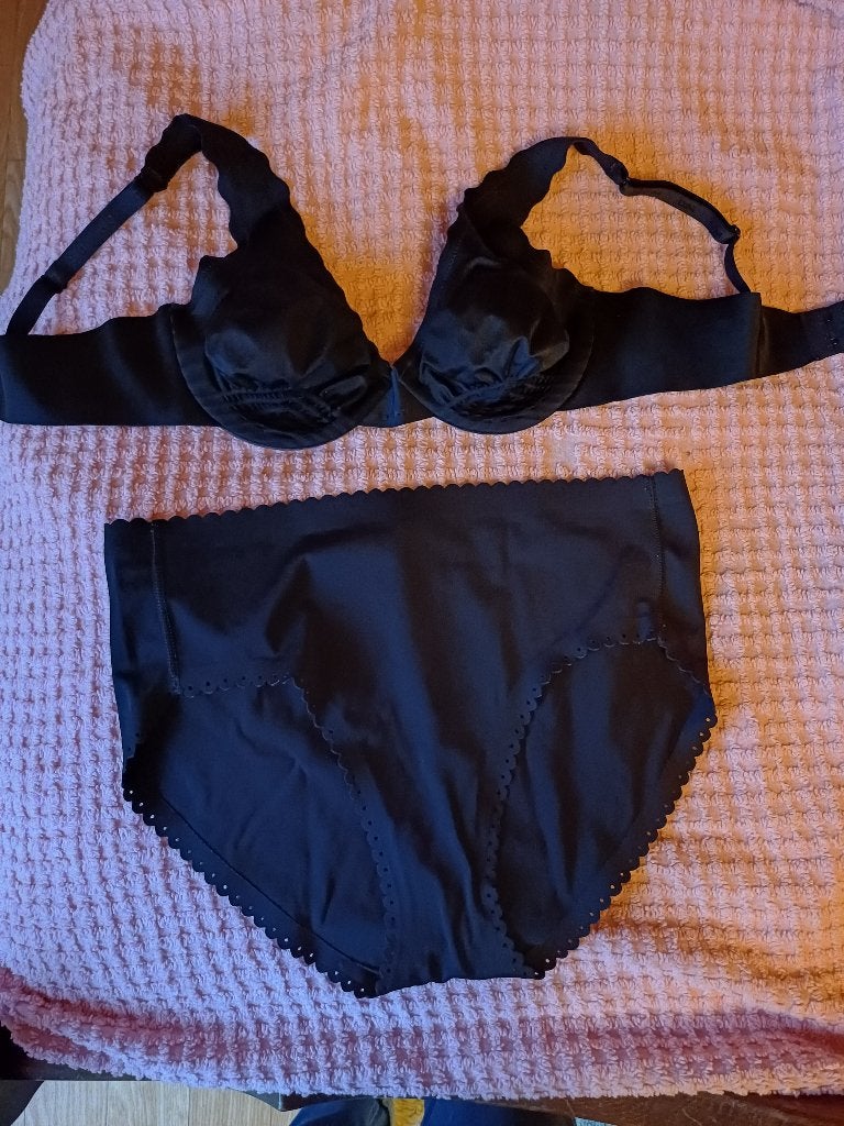 Ensemble de lingerie noire DIM, Vêtements | Femmes, Sous-vêtements & Lingerie, Enlèvement ou Envoi, Noir, Ensemble