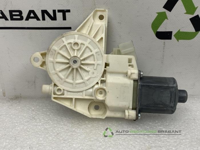 Moteur de vitre portière d'un Mercedes B-Klasse, -, 3 mois de garantie, Utilisé, -