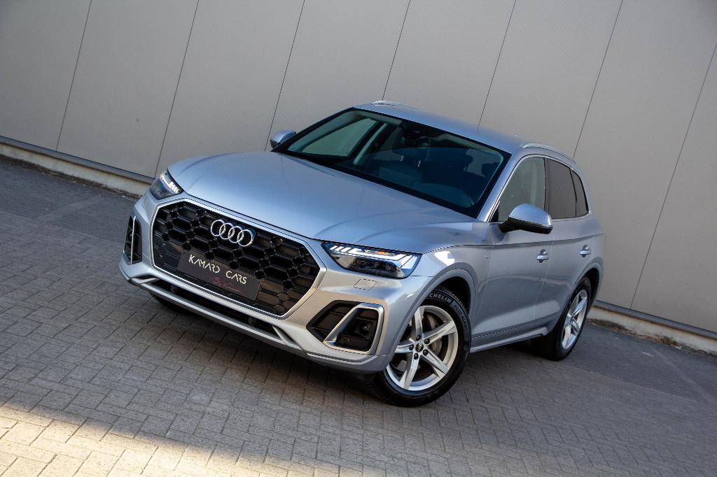 Audi Q5 2.0 TDi / 2022 / 138.000km / S-Line, 4 cilinders, Q5, Bedrijf, Dealer onderhouden