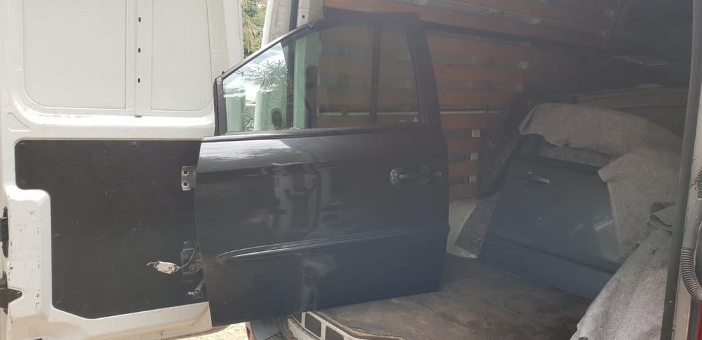 CHRIJSLER VOYAGER PORTIER LINKS BJ 2001 2009, Gebruikt, -, Deur, -